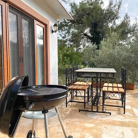 Luxury With Pool In מרמריס