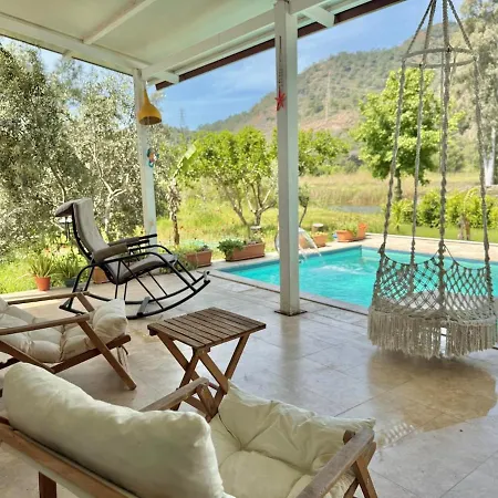 Luxury With Pool In فيلة *