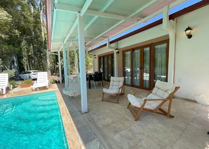 Luxury With Pool In مرمريس