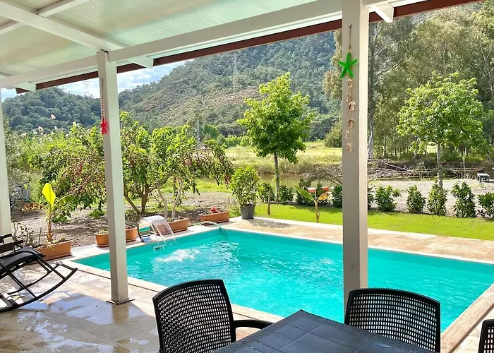 فيلة Luxury With Pool In *