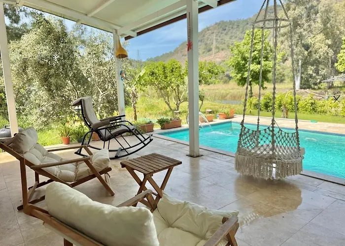 Luxury With Pool In فيلة *